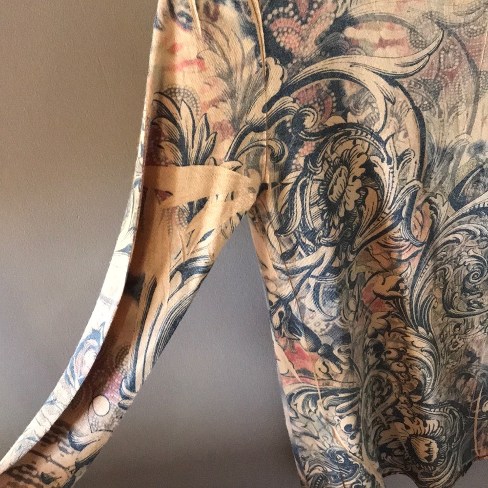 Cardigan. - Picture 3 of 4